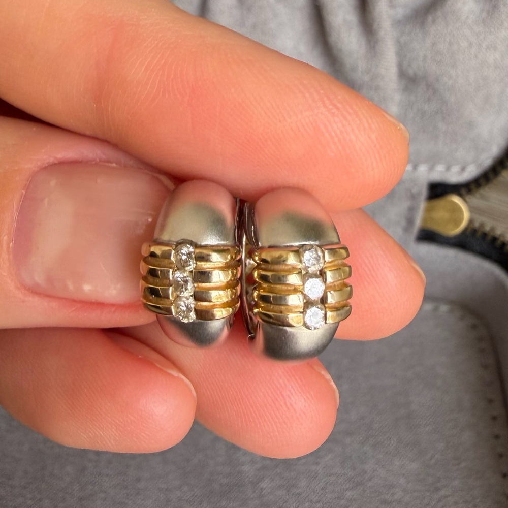 14k 585 Two Tone Gold Earrings With Diamonds 6 grams - Picture 11 of 11